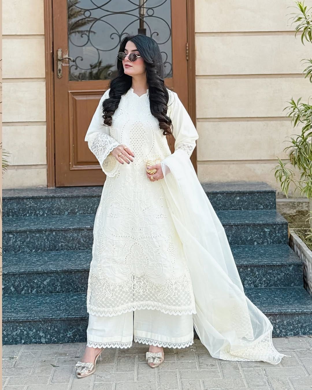Premium Air-Jet Lawn 3PC Suit - Libaaso