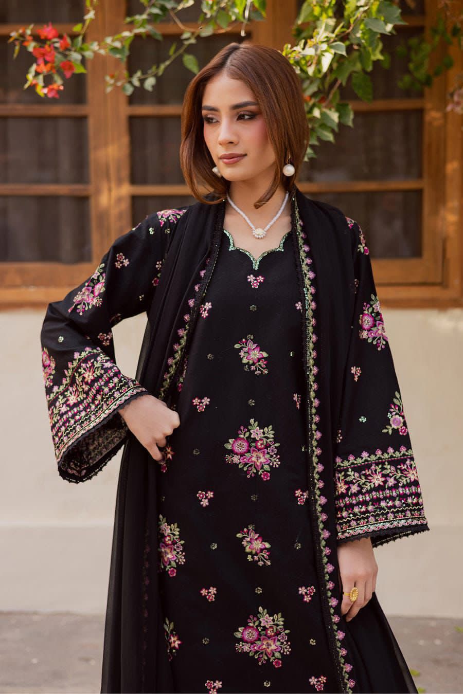 Premium Embroidered Lawn 3PC Suit - Libaaso